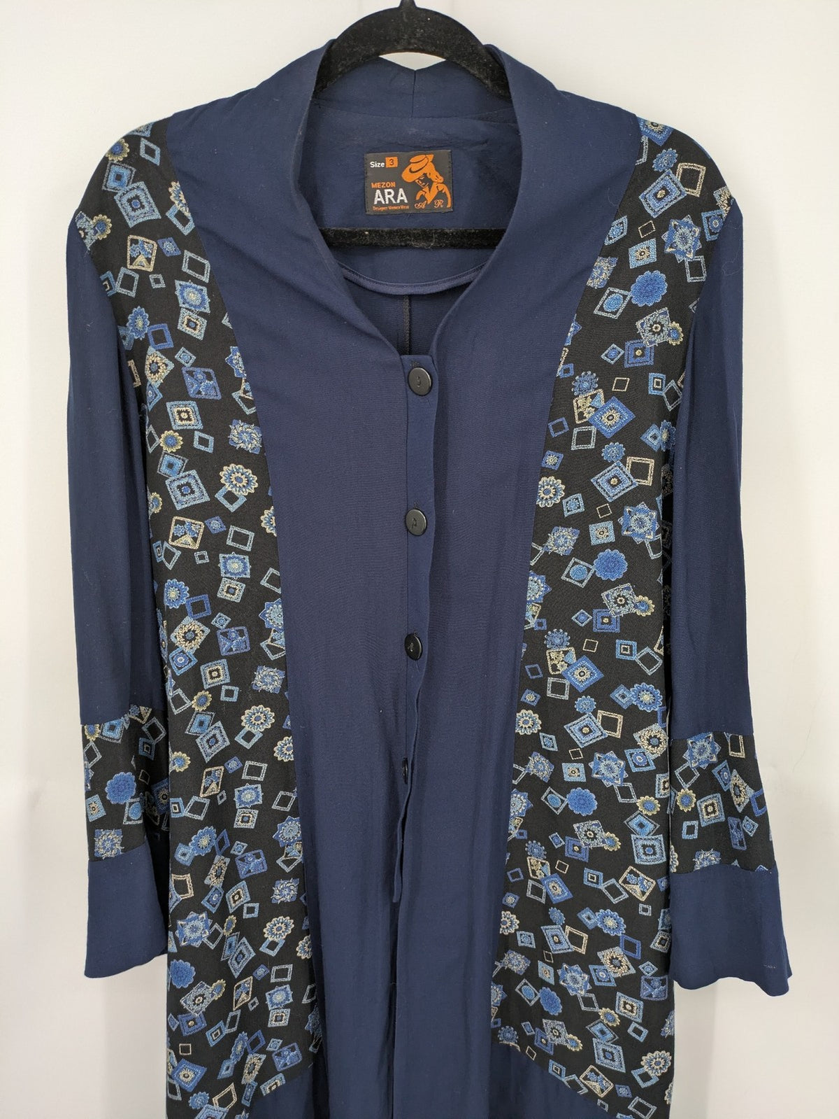 ARA long cardigan blue green geometric pattern with wide collar and button placket