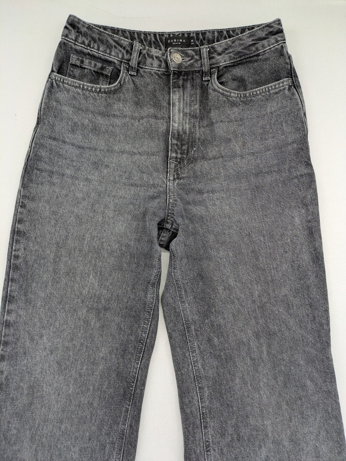 Zarina grey straight jeans high waist with classic 5-pocket design and washed denim texture.