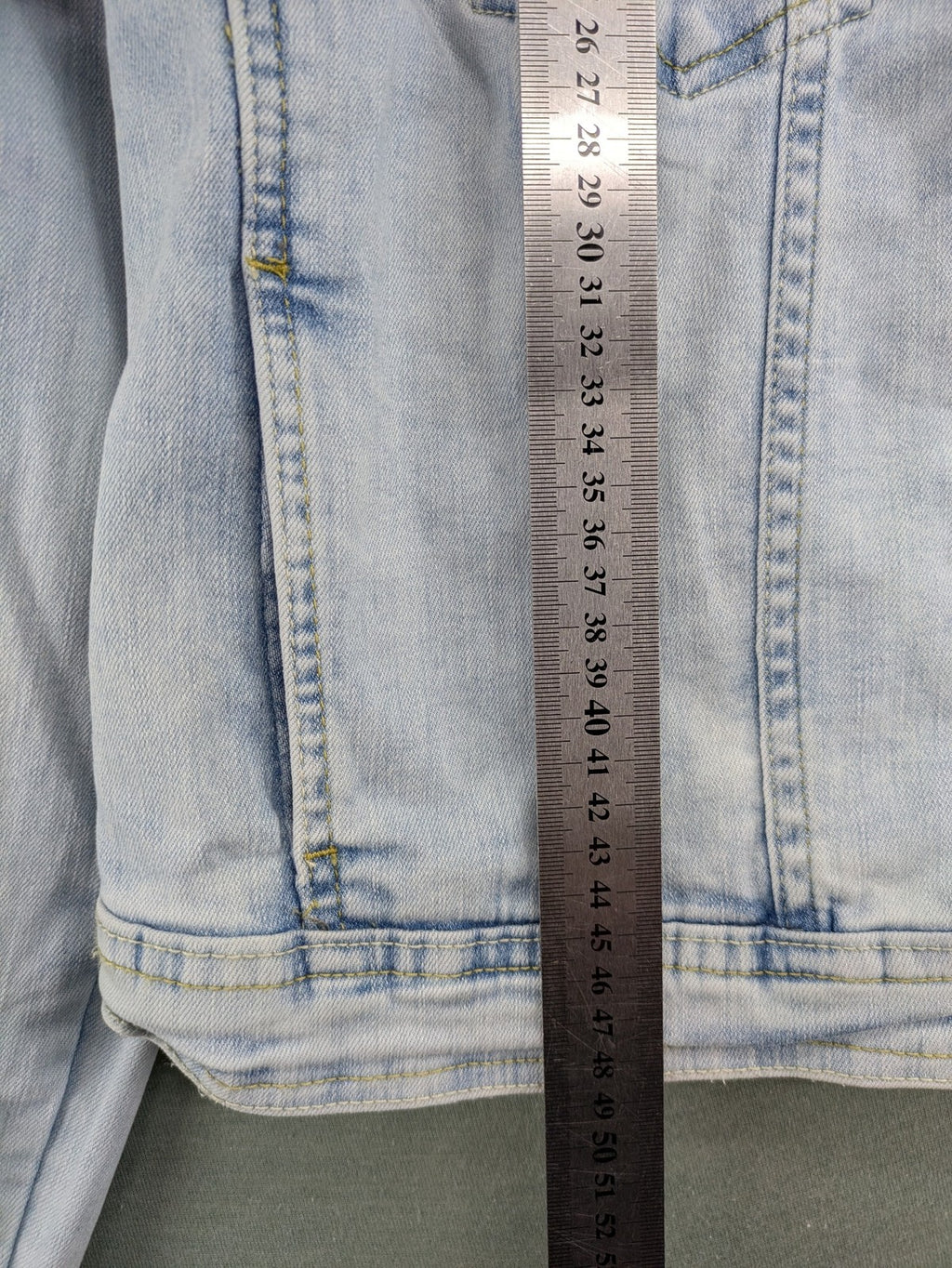 hle blue denim jacket lightwash classic trucker style with pink collar trim and pockets