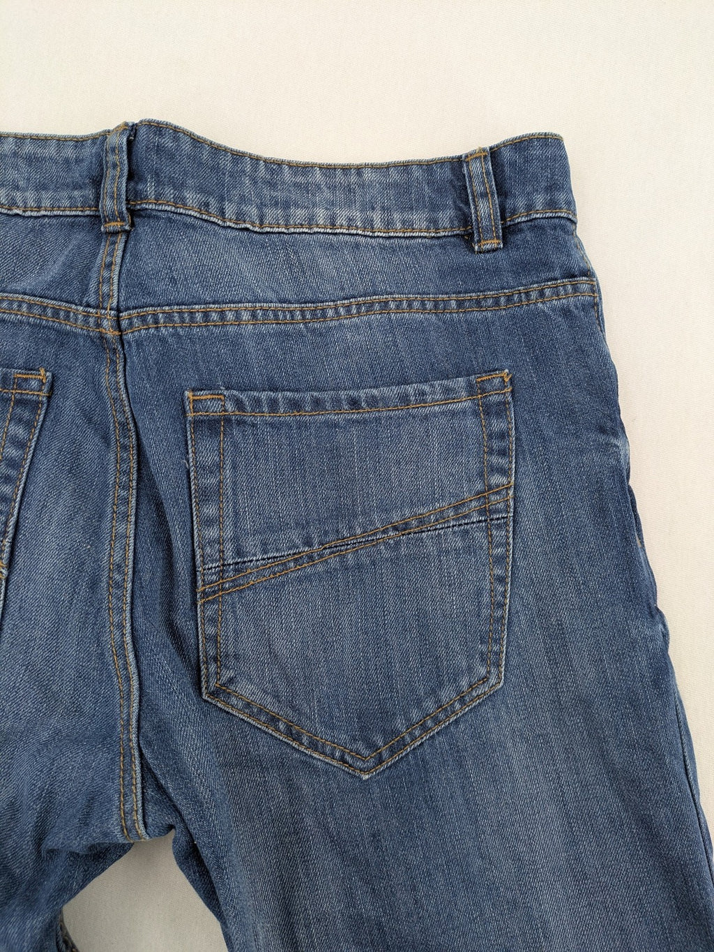 Royal Class blue straight jeans 5-pocket design, medium wash, made from organic cotton.