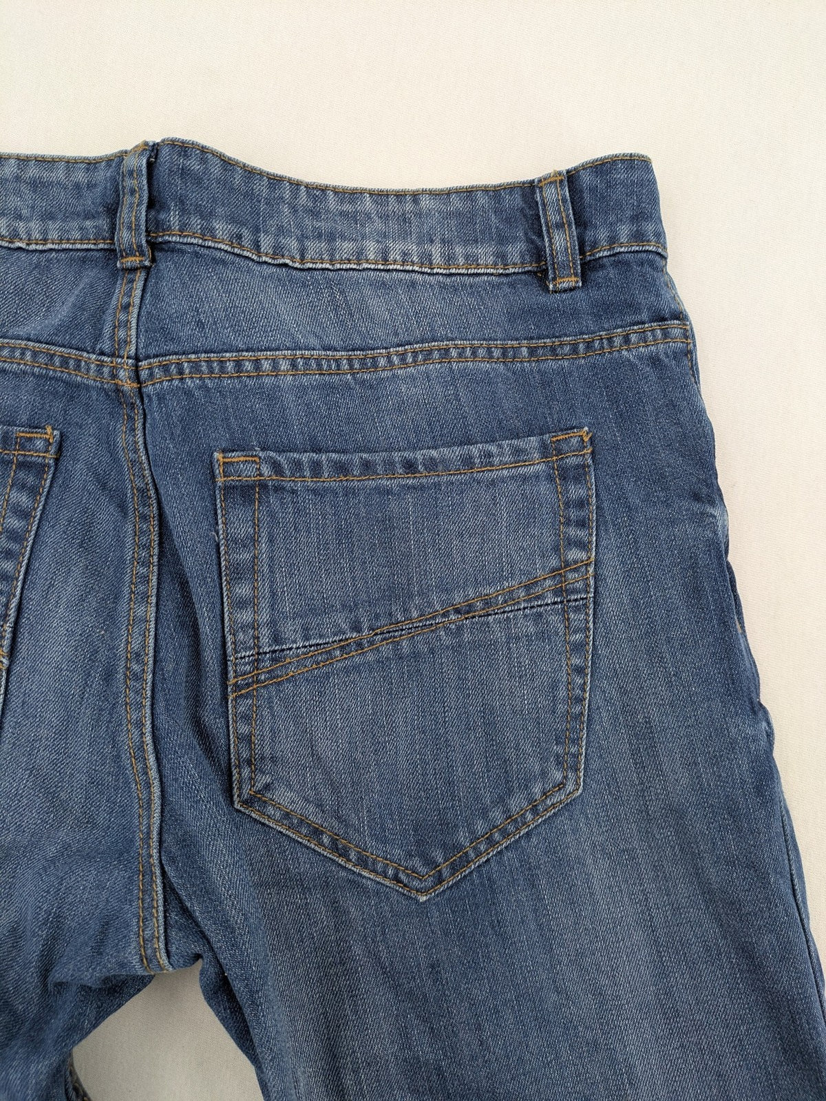 Royal Class blue straight jeans 5-pocket design, medium wash, made from organic cotton.