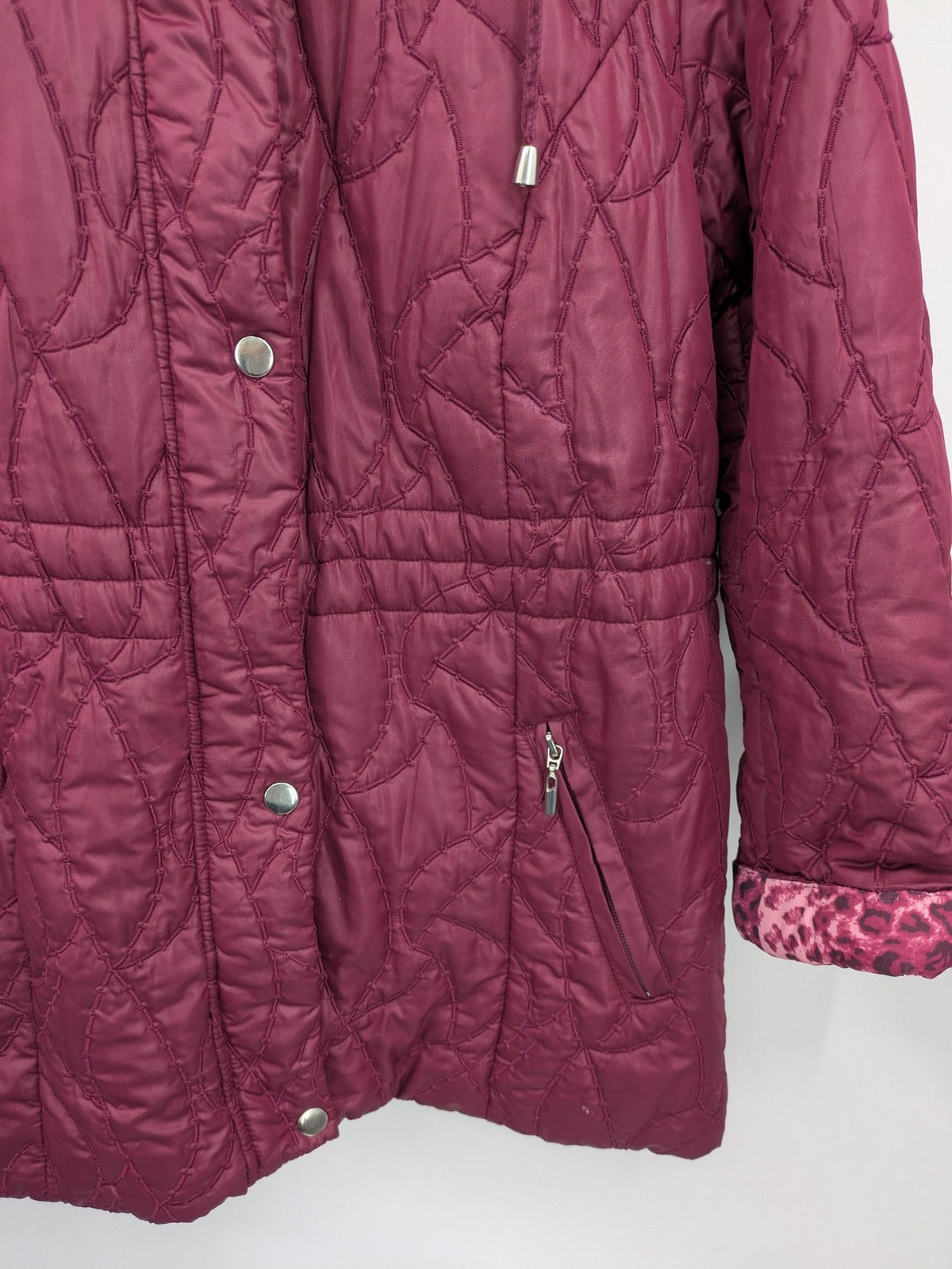 Laura Kent burgundy puffer coat with leopard print collar and cuffs, 100% polyester.