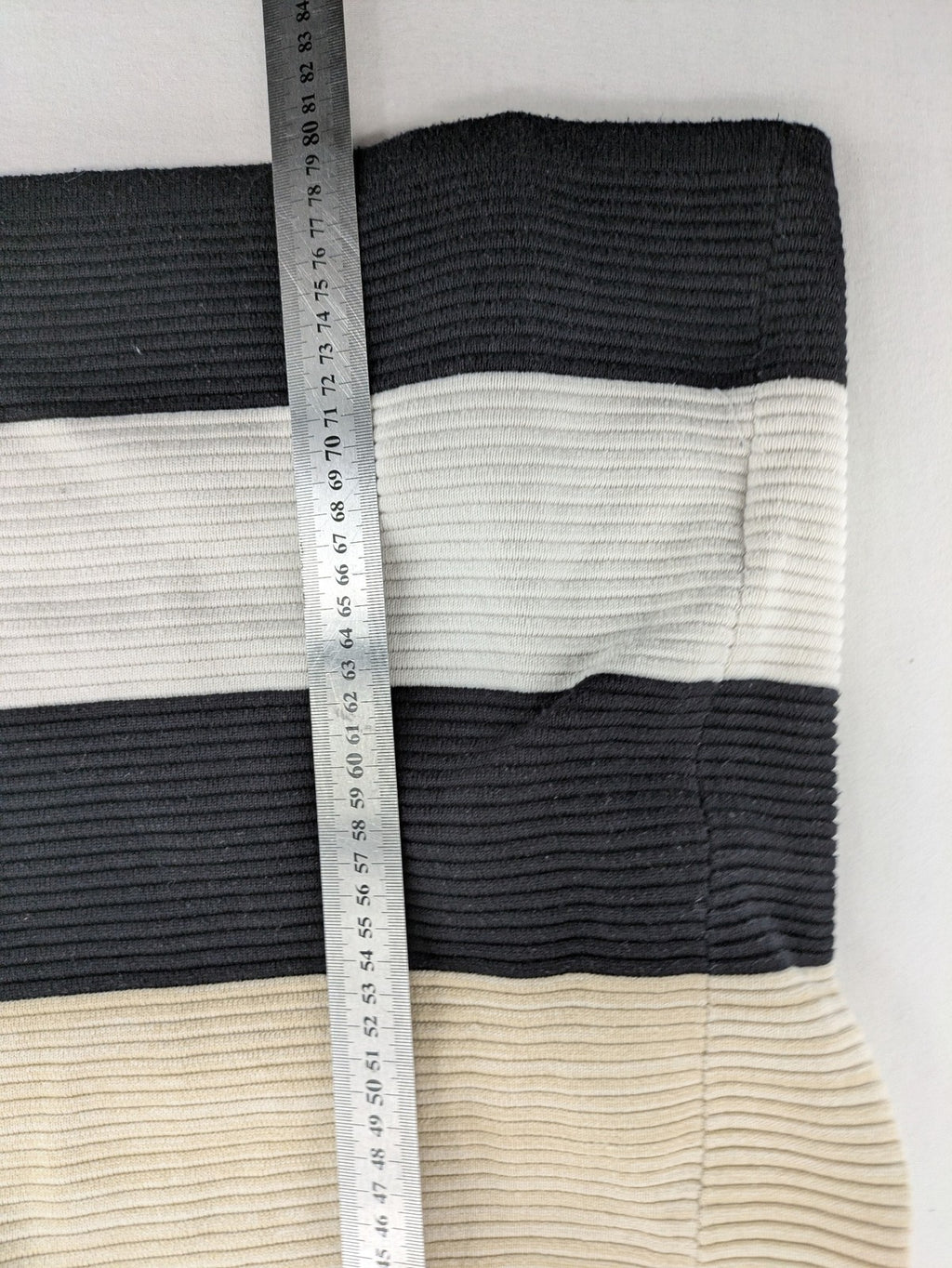 Esmara by Heidi Klum beige and cream long cardigan colorblock striped pattern ribbed knit.