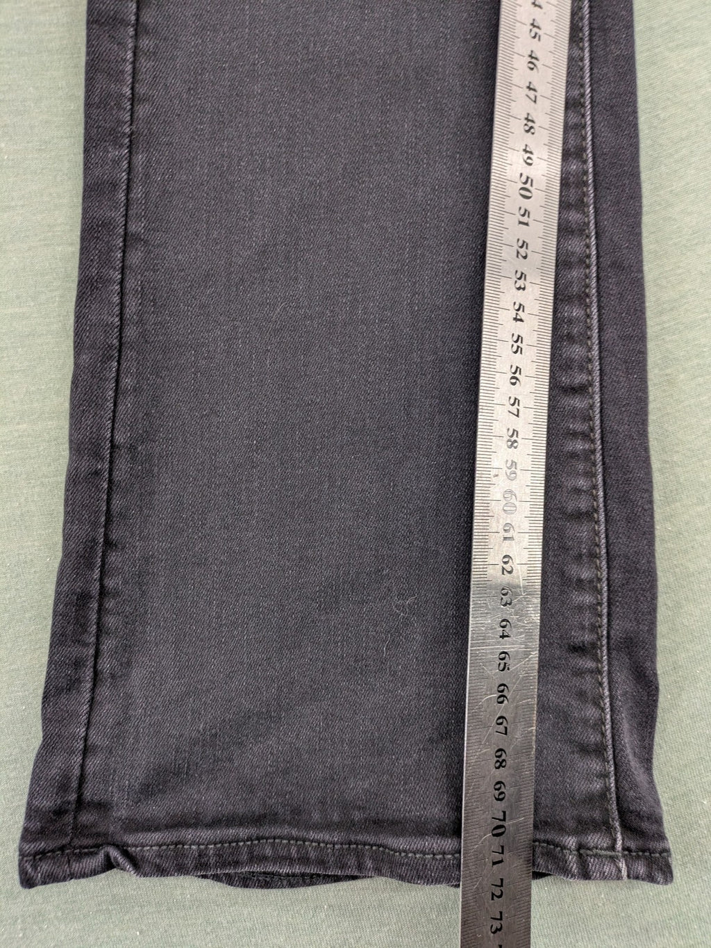 G-Star Raw grey straight jeans with 5-pocket design and logo detailing.