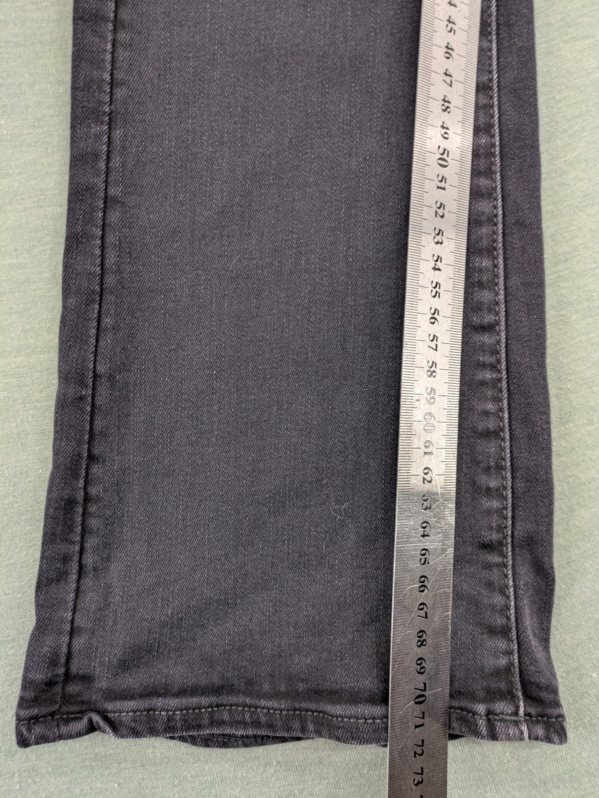 G-Star Raw grey straight jeans with 5-pocket design and logo detailing.