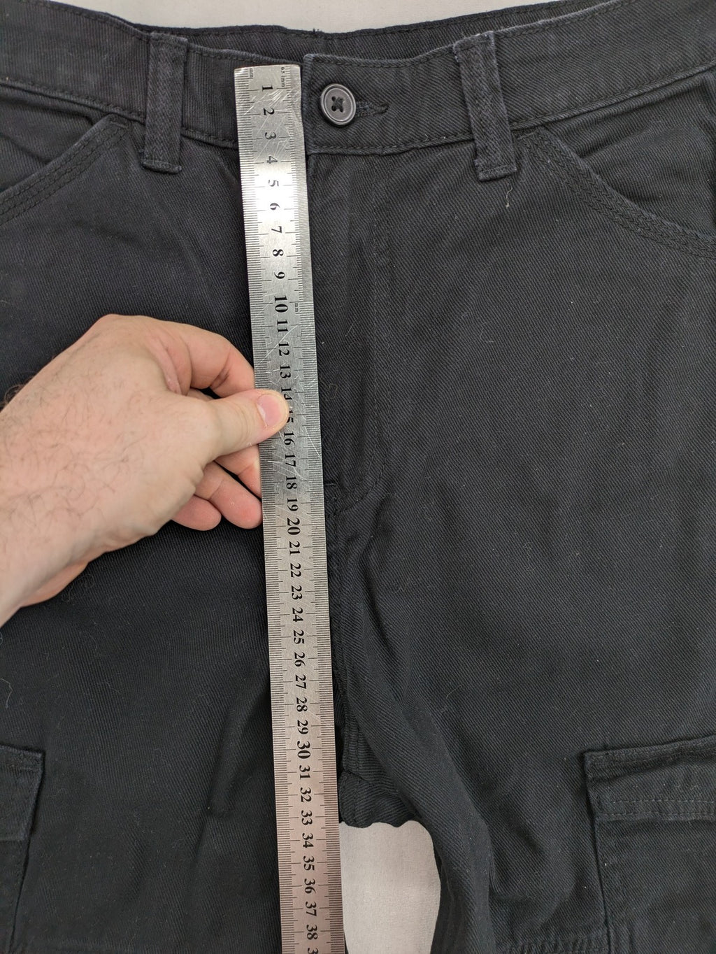 H&M Divided black cargo pants high waist cotton with multiple pockets and straight leg.
