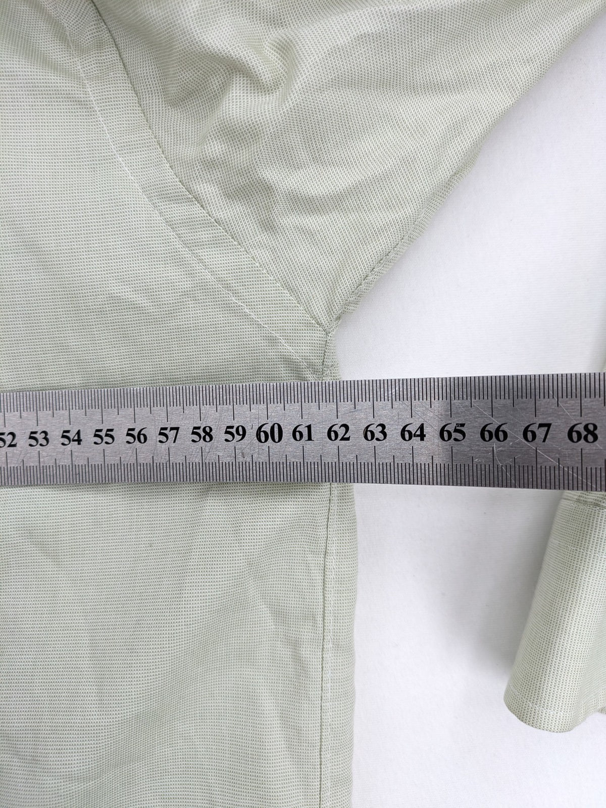 Seidensticker grey button-up shirt with subtle pattern and embroidered logo on pocket.