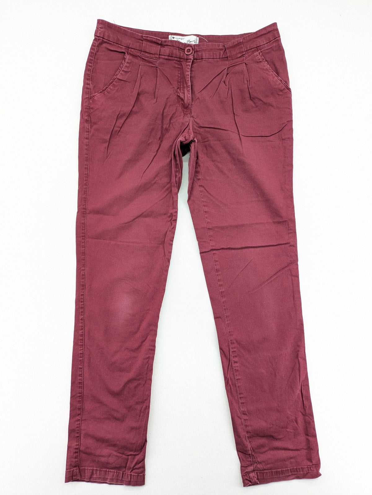 BPC Bonprix burgundy chino pants with front pleats and floral pocket lining.