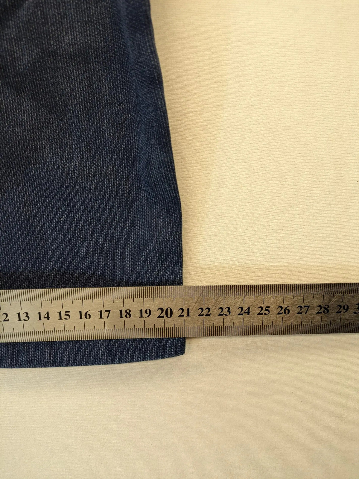 Avena blue chino pants, straight leg, cotton blend, featuring zipper and buttoned pockets.