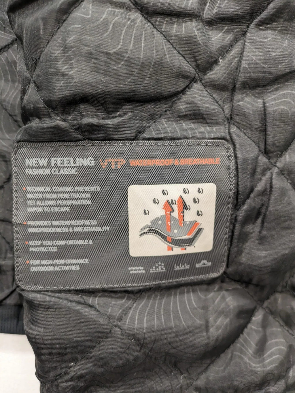 New Feeling black outdoor jacket XXL, fleece material, zip closure, side pockets, waterproof.