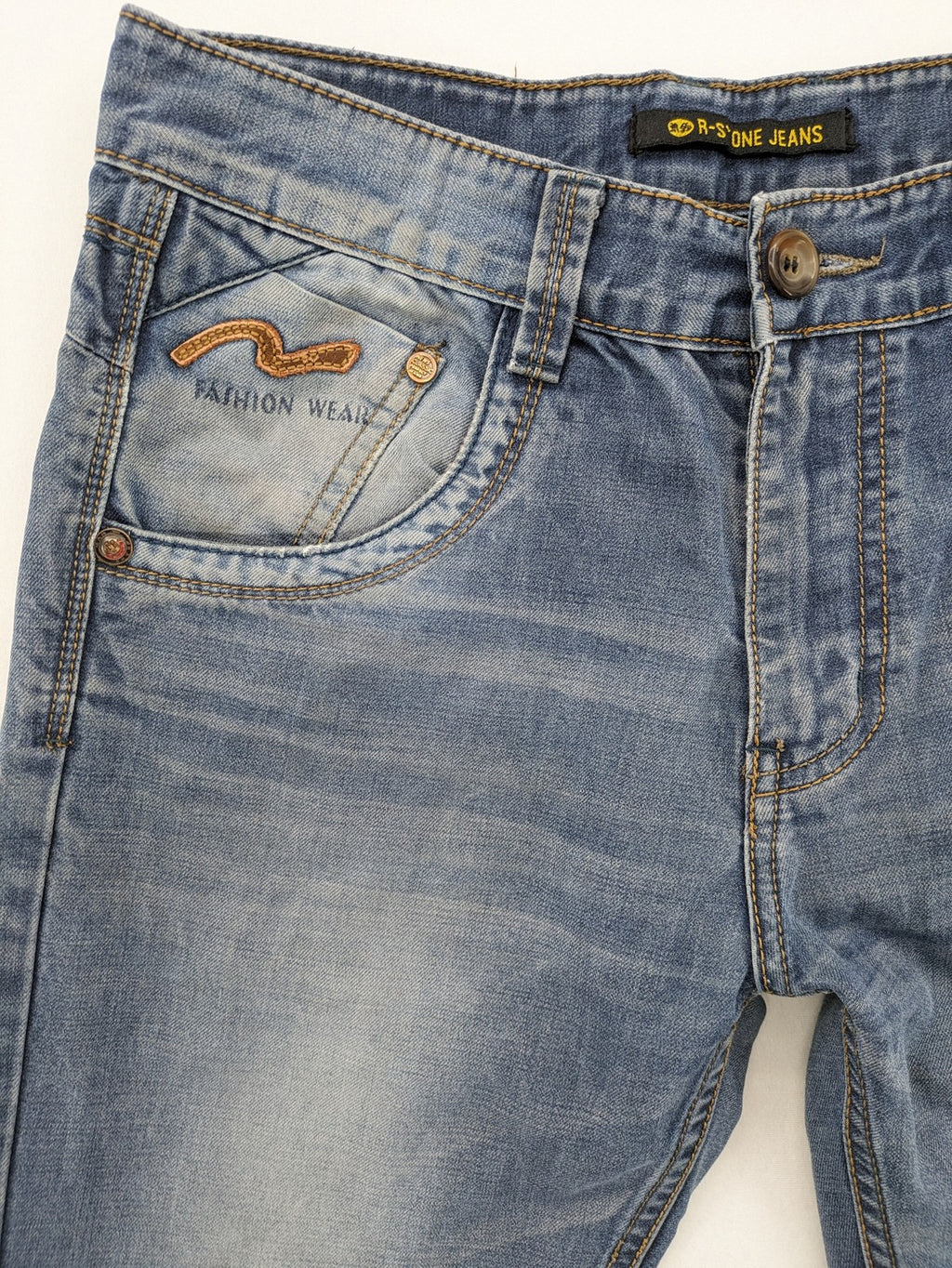 R-Stone Jeans blue straight leg denim with washed effect and "Fashion Wear" embroidery.