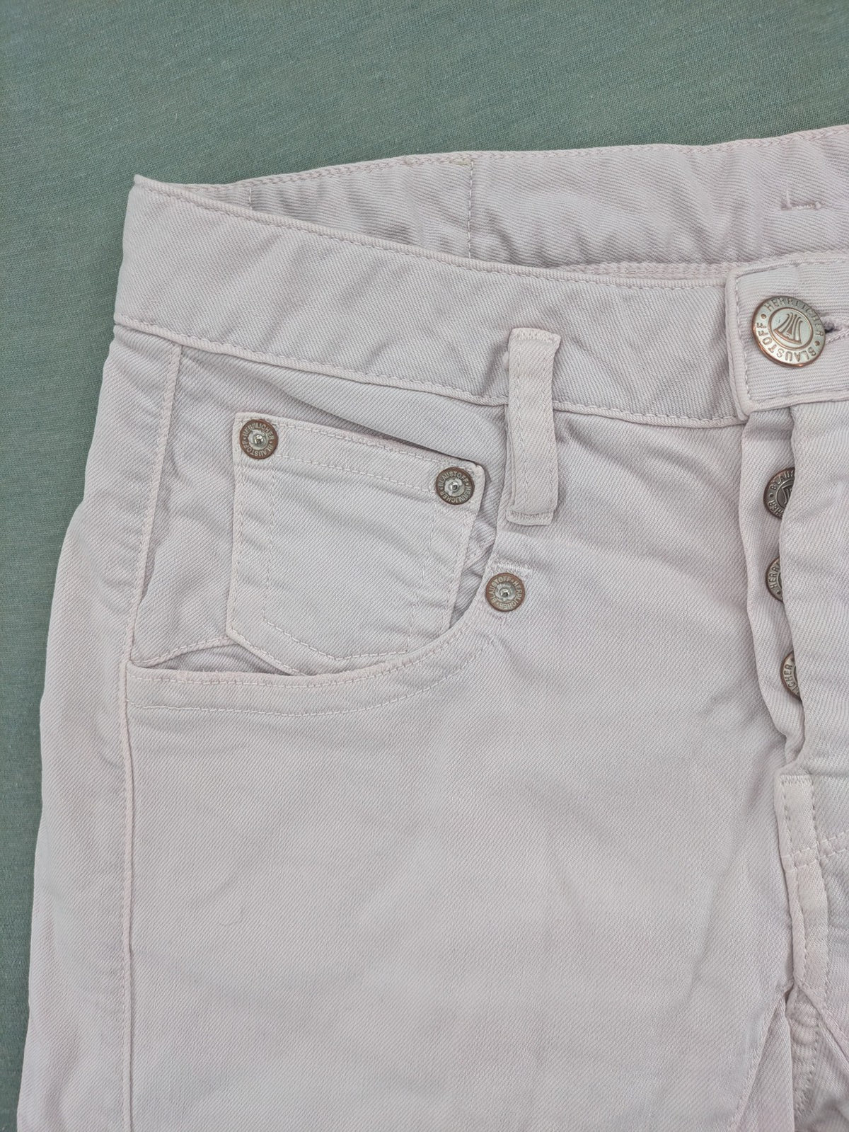 Herrlicher pink straight jeans slim fit with button fly and classic 5-pocket style.