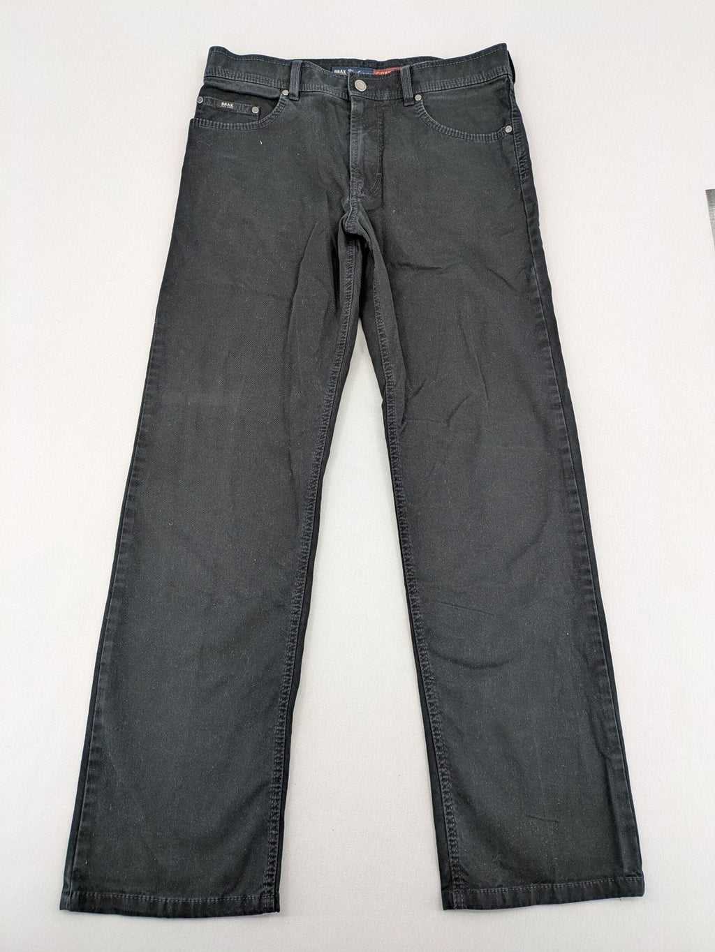 BRAX black straight jeans Carlos model, washed finish, durable cotton with stretch.
