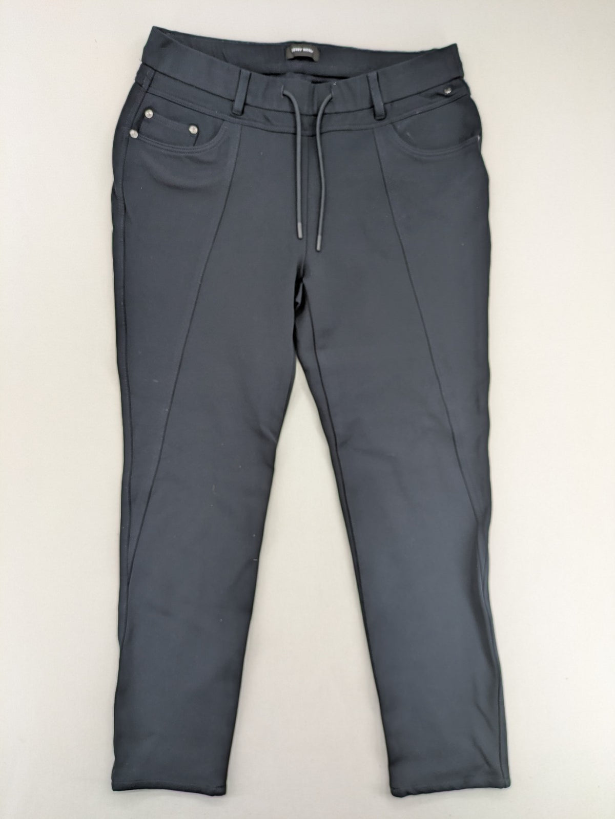 Gerry Weber grey jogger pants with elastic waistband and decorative 5-pocket style.