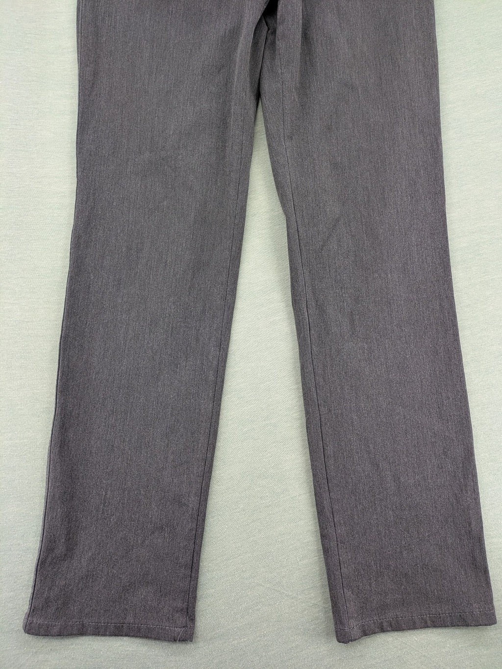 BRAX pants pink 5-pocket design with stretch material and logo detail.