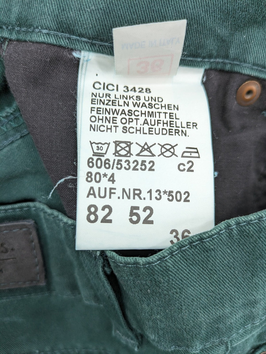 Angels green straight jeans, 5-pocket style, made from cotton blend with stretch.
