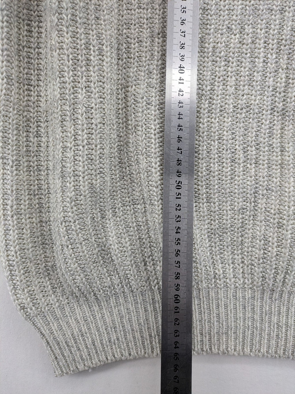 Globe-Trotter grey turtle neck jumper ribbed knit with raglan sleeves.