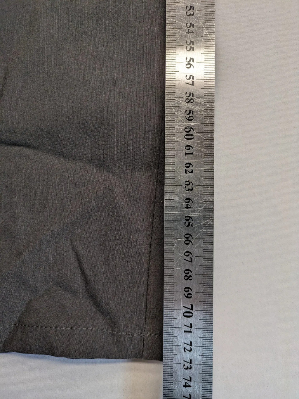 Elegante multi pants grey leopard print side stripes, stretchy material with pockets.
