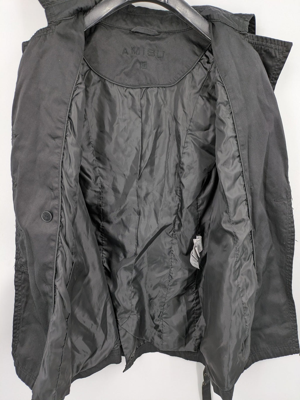 Amisu grey trench coat double-breasted design with elegant collar and belted waist.