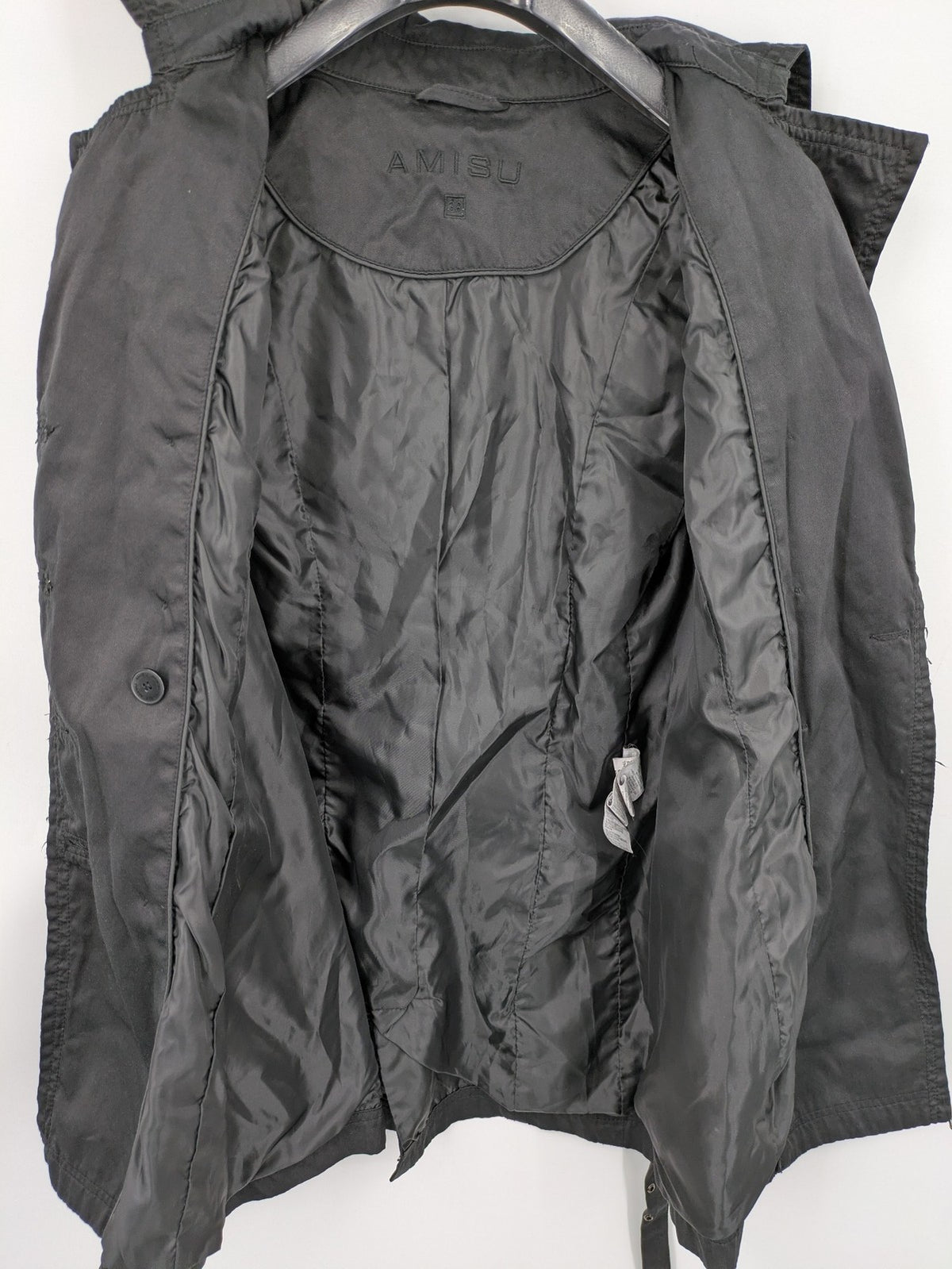 Amisu grey trench coat double-breasted design with elegant collar and belted waist.