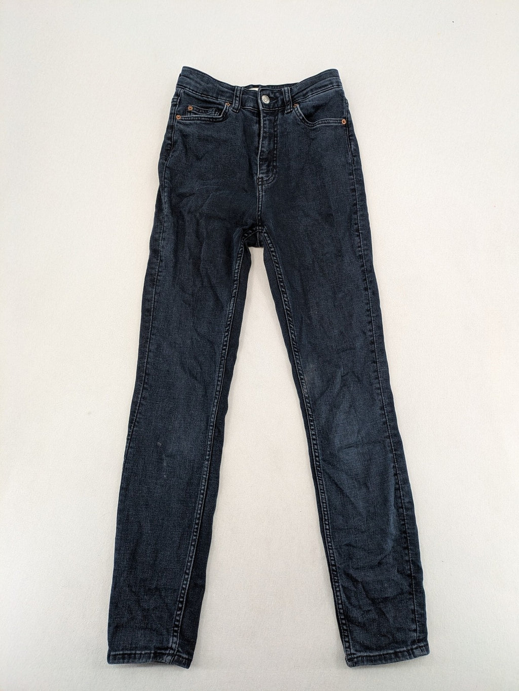 H&M blue skinny jeans high waist with classic 5-pocket design and stretch denim.