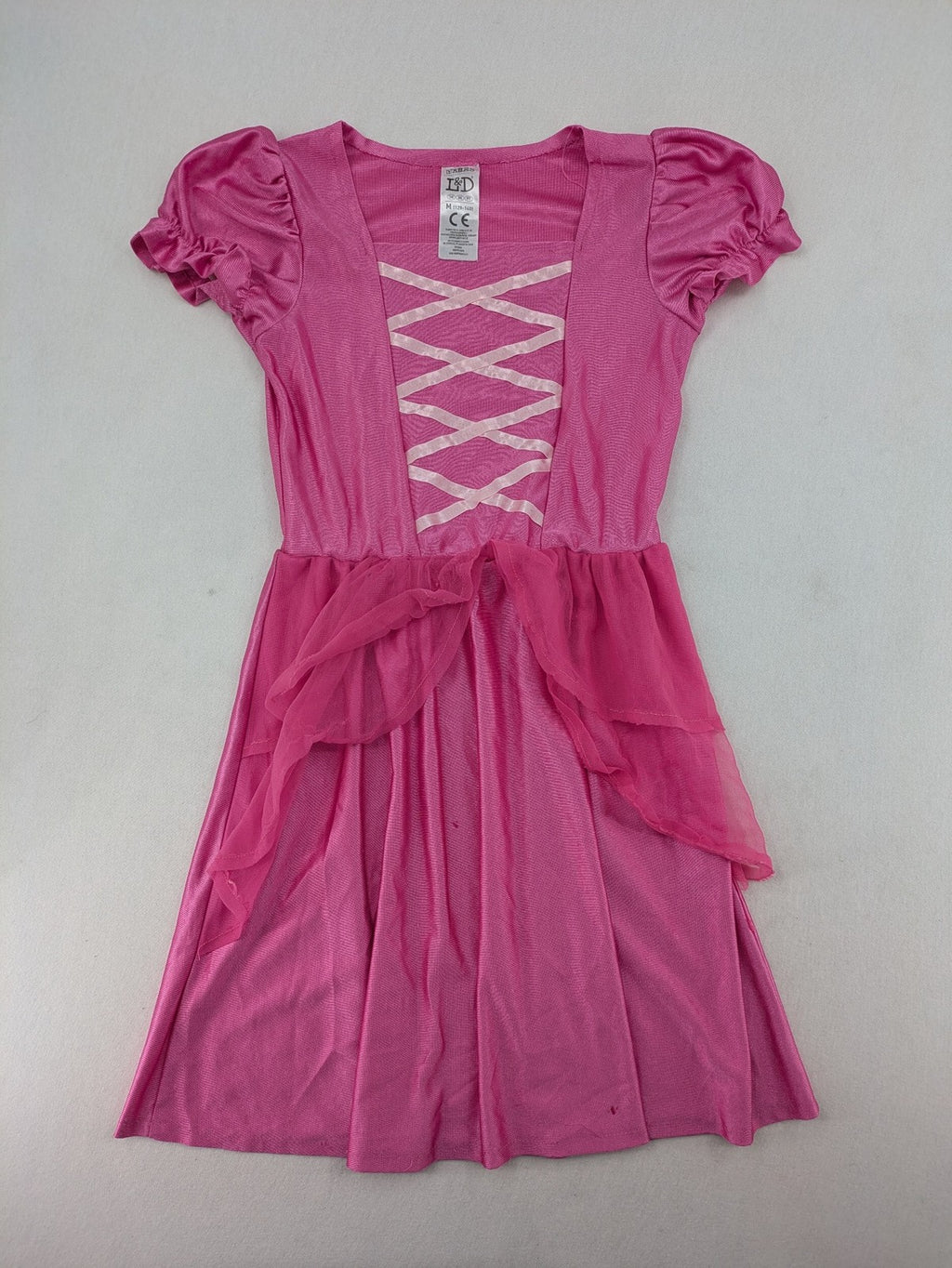 perfekt pink princess dress with puff sleeves and decorative lacing, lightweight fabric