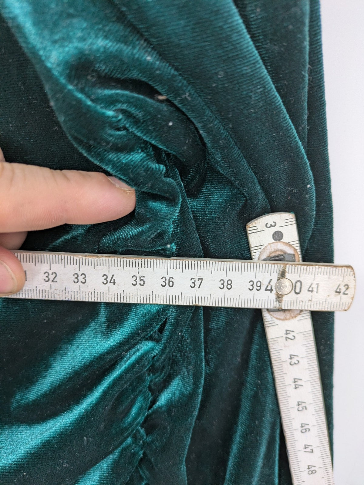SHEIN green bodycon dress with ruched details, square neckline, and long puff sleeves.