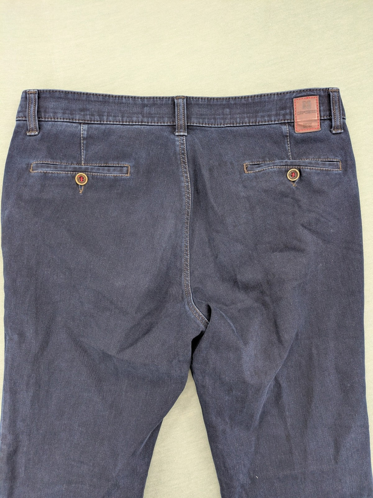 Club of Comfort pink straight jeans 5-pocket design with stretch cotton material.