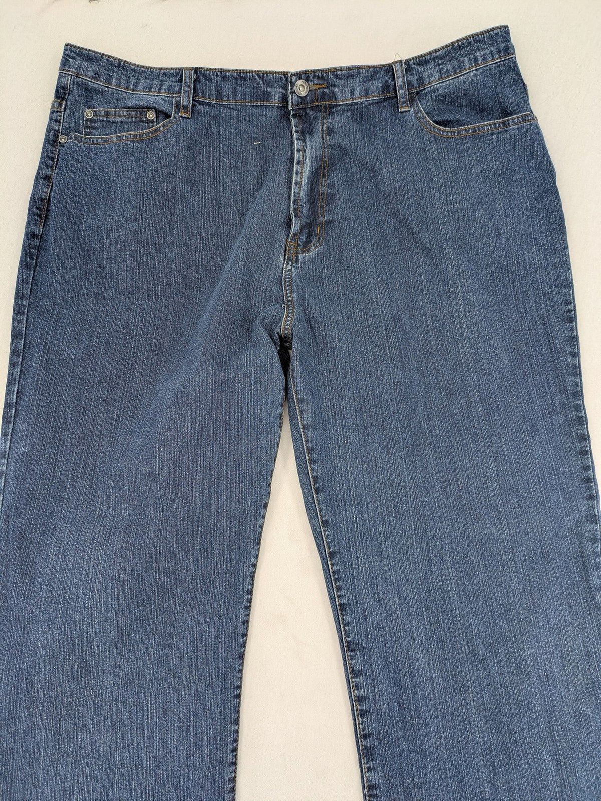 RE&X blue straight jeans medium wash 5-pocket design with stretch denim material