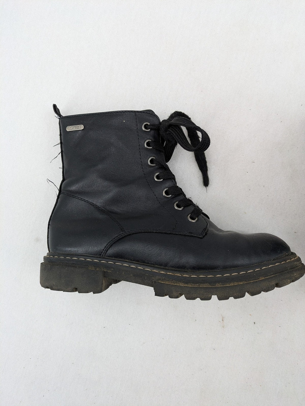 Esprit black combat boots for girls with lace-up front and side zipper detail.