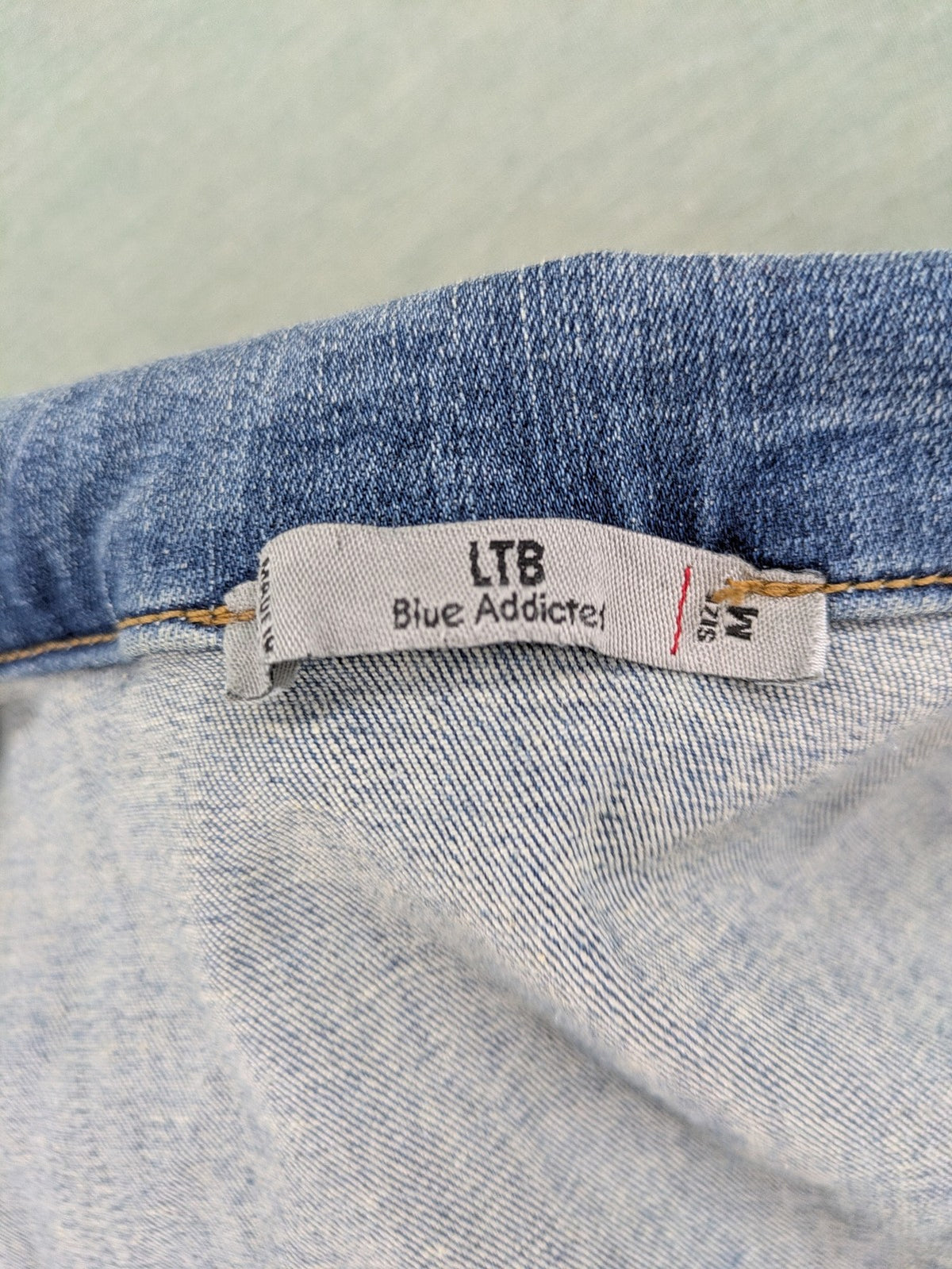 LTB blue denim jacket slim fit used look with button closure and chest pockets