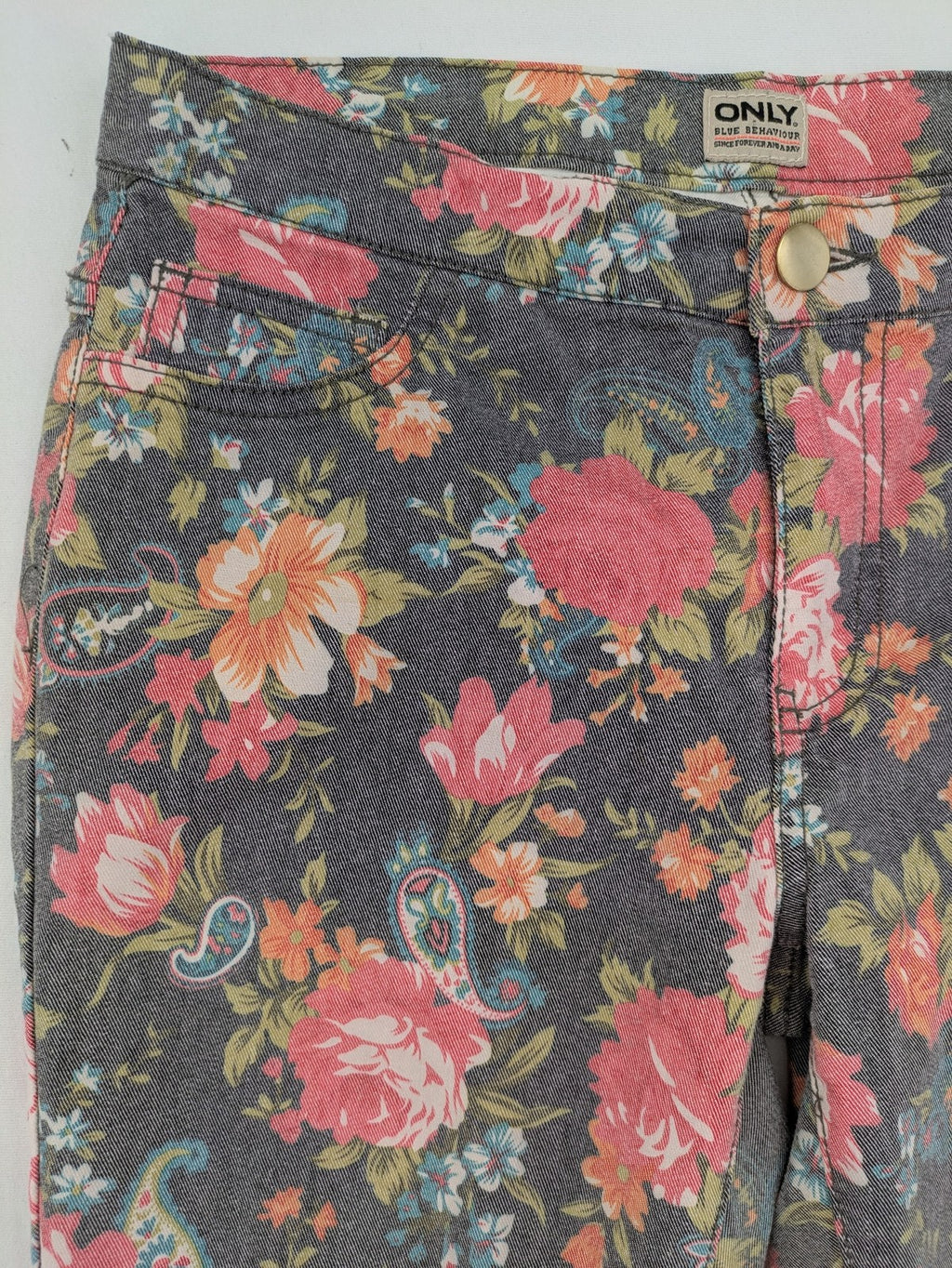 ONLY blue straight jeans with vibrant floral and paisley print on denim fabric.
