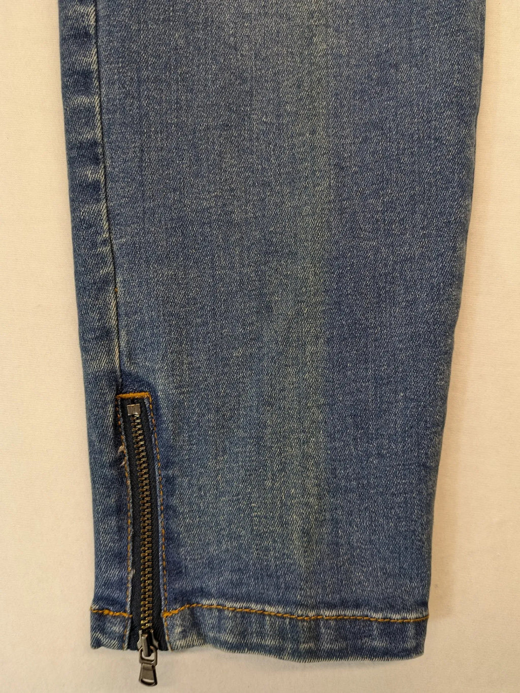 Blue Motion blue straight jeans slim fit with ankle zippers and stretchy material