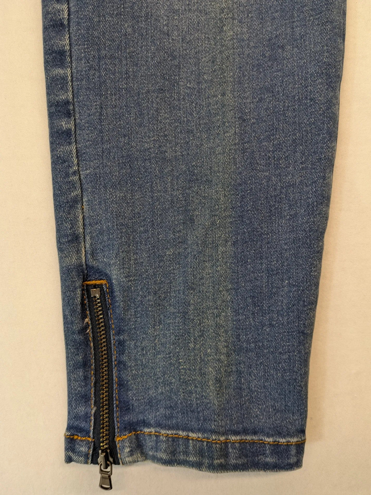 Blue Motion blue straight jeans slim fit with ankle zippers and stretchy material