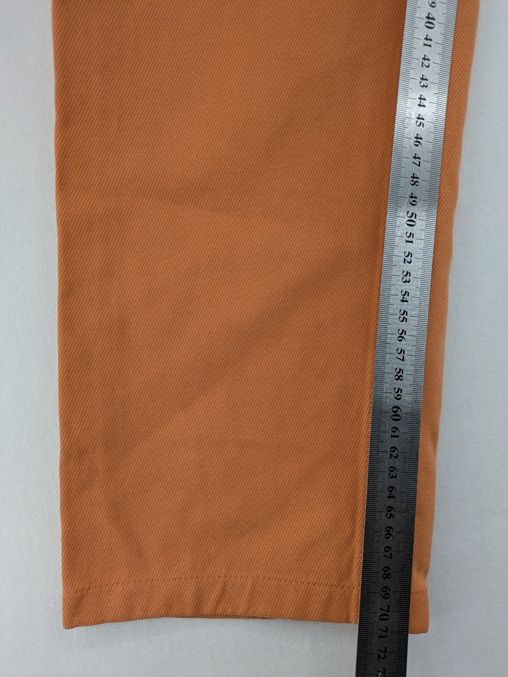 Loro Piana orange straight jeans 5-pocket style made of 100% cotton.