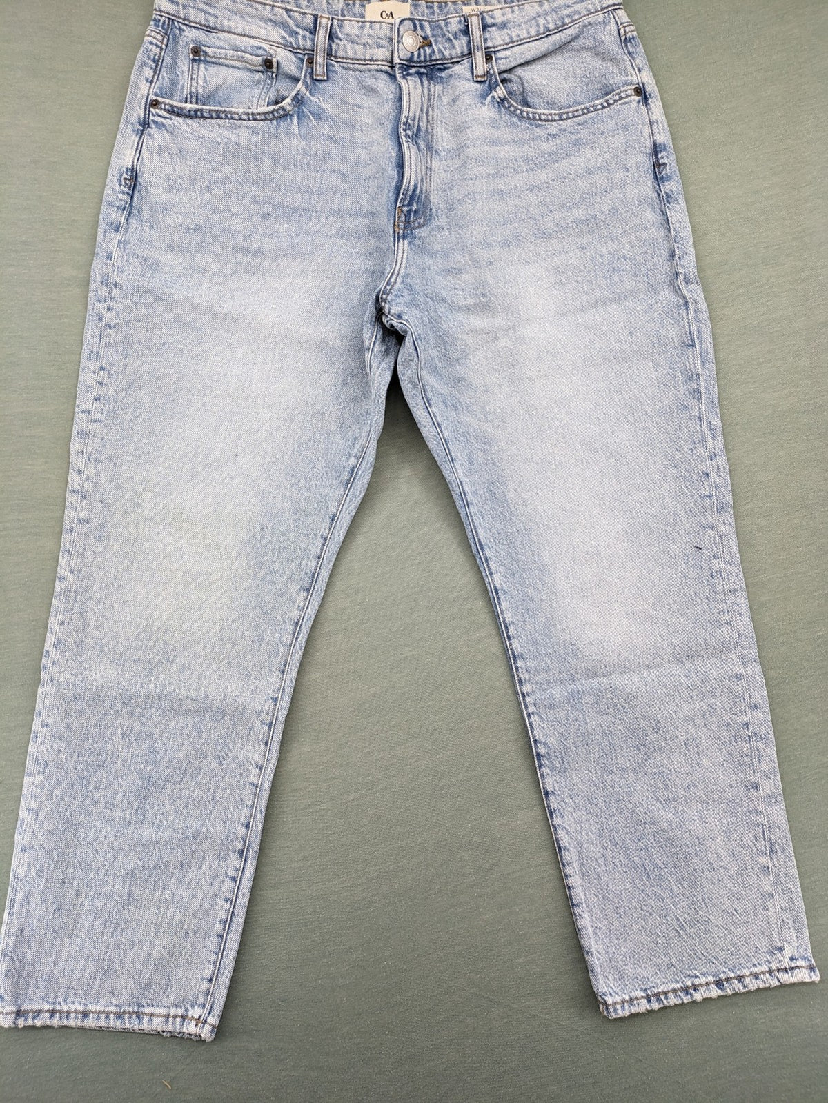 C&A blue straight jeans light wash 5-pocket design with stretch fabric.