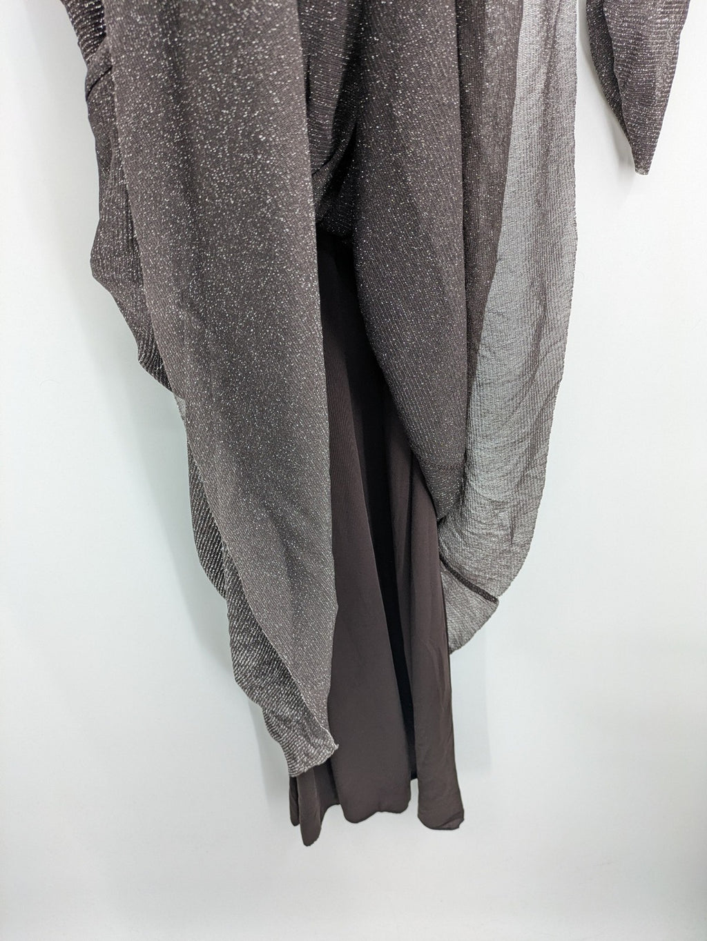 Abendkleid grey A-line dress metallic shimmer draped waist long sheer sleeves