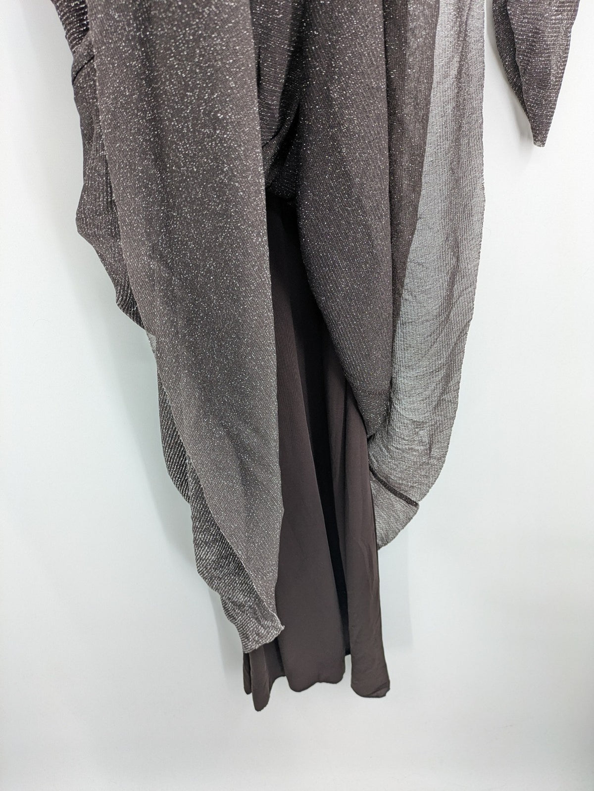 Abendkleid grey A-line dress metallic shimmer draped waist long sheer sleeves