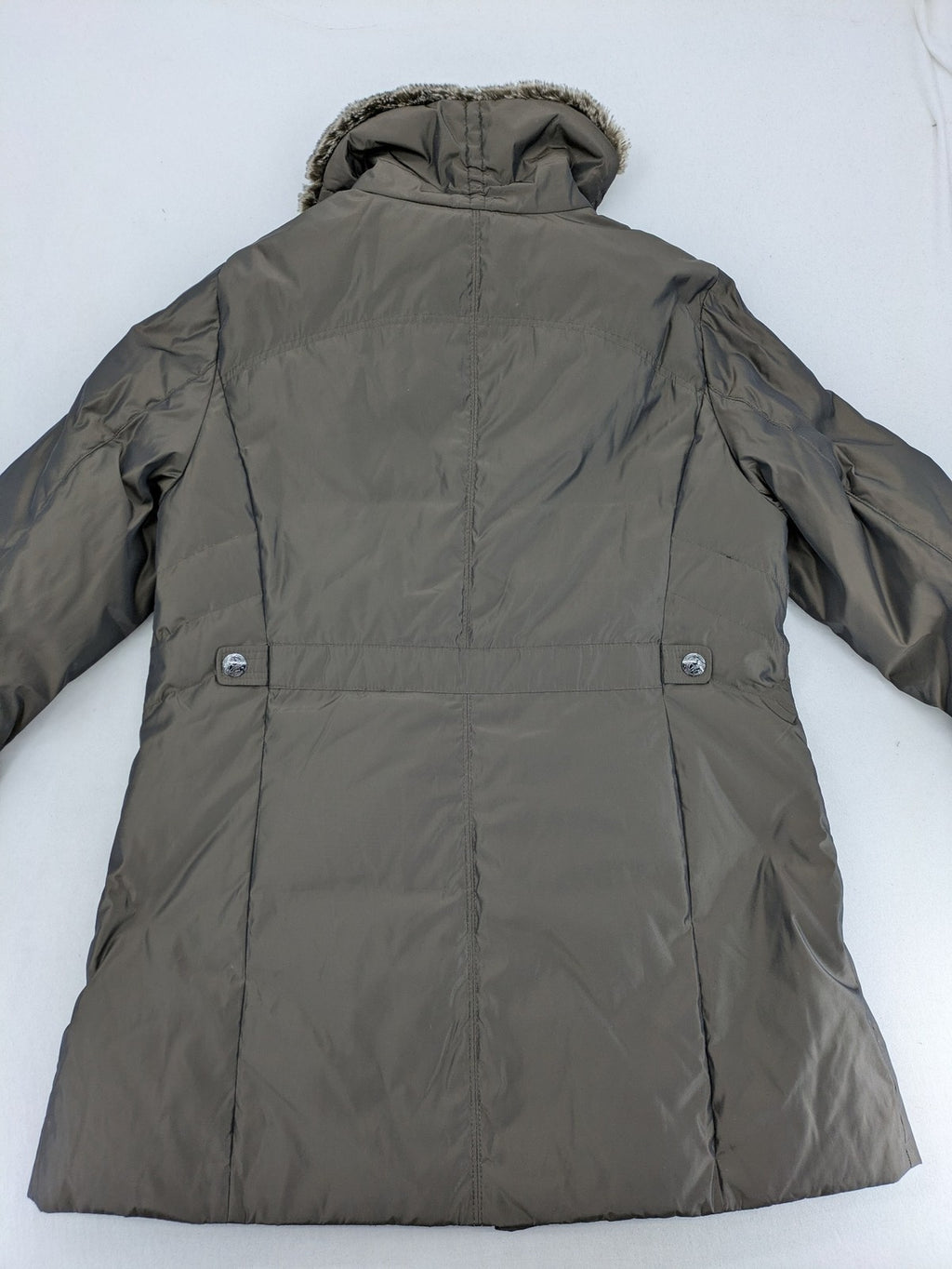 Gerry Weber Edition grey quilted coat with faux fur collar and metal toggle closures.