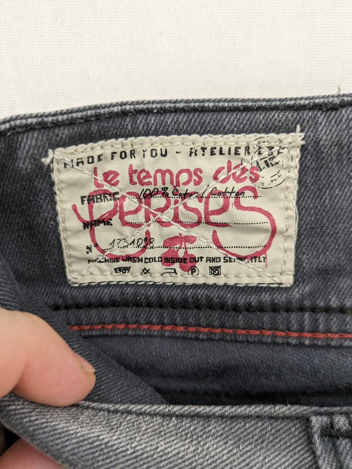 Le Temps des Cerises grey skinny jeans high waist with faded wash and logo detail.