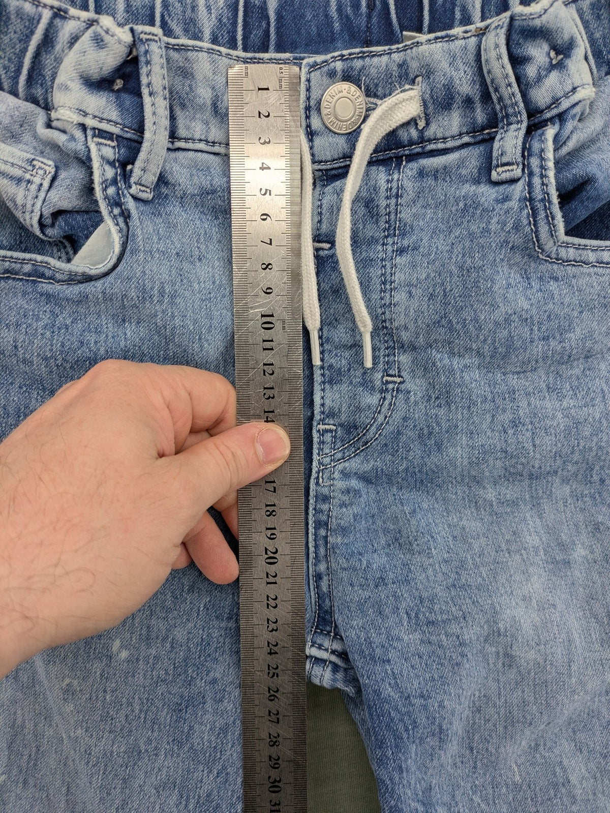 H&M blue straight jeans relaxed fit with adjustable elastic waistband and drawstring.