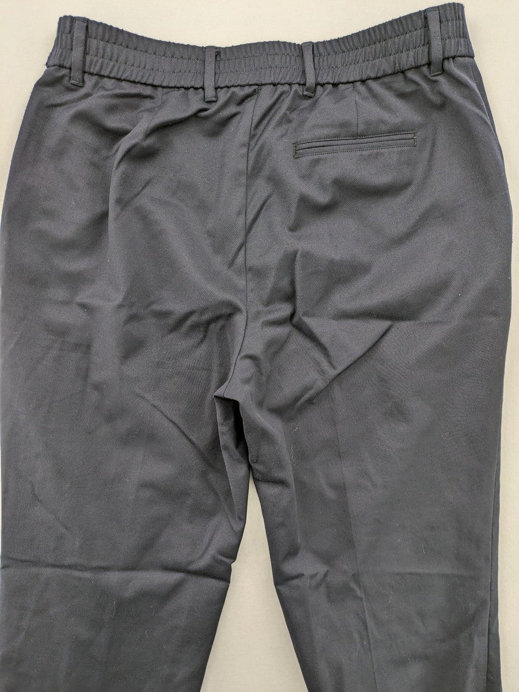 Greiff pink pants regular fit business style with subtle texture and logo detail.