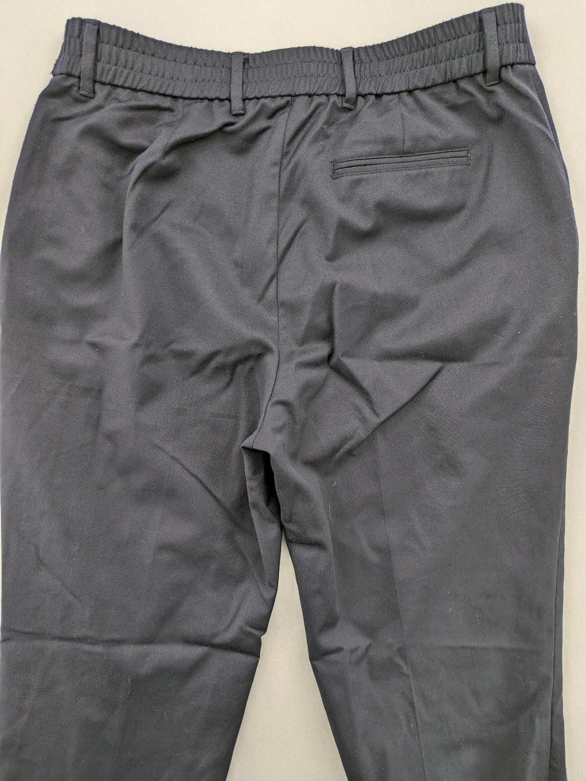 Greiff pink pants regular fit business style with subtle texture and logo detail.
