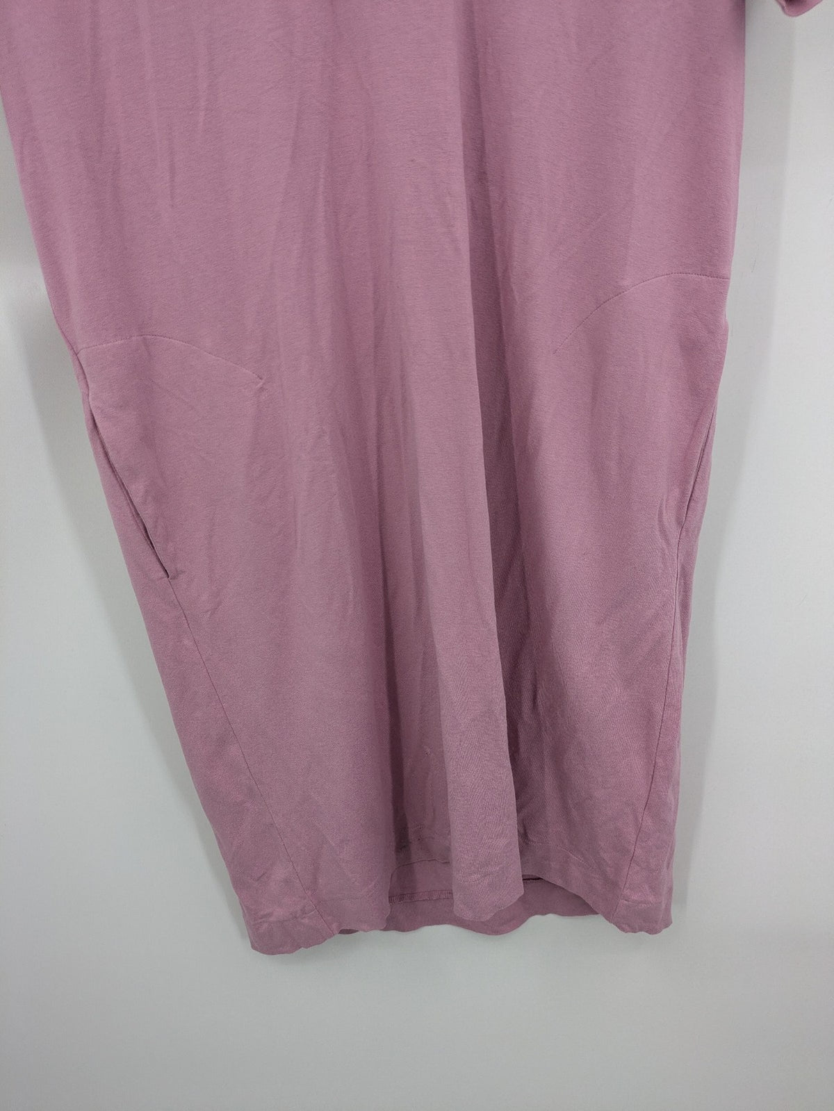 Gerry Weber pink T-shirt dress with V-neck and side pockets in soft viscose blend.