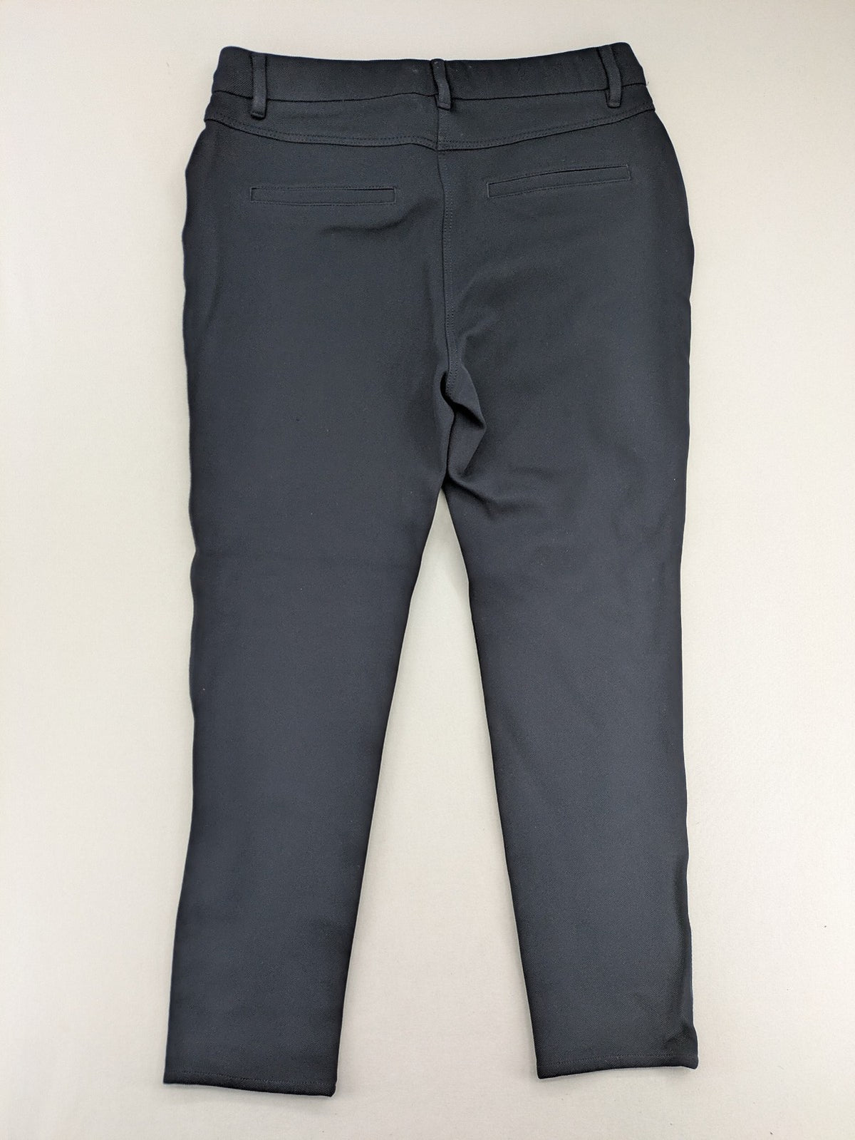 Gerry Weber grey jogger pants with elastic waistband and decorative 5-pocket style.