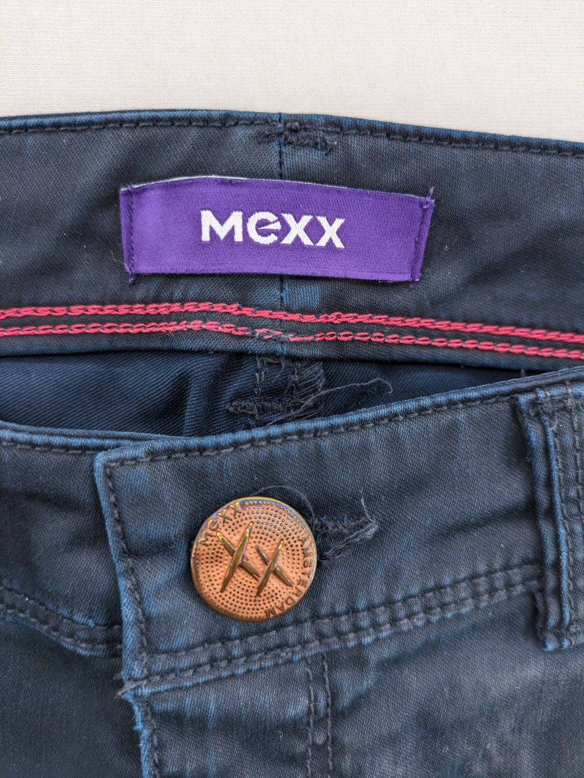 Mexx grey pants slim fit cotton-elastane blend with stylish design details.