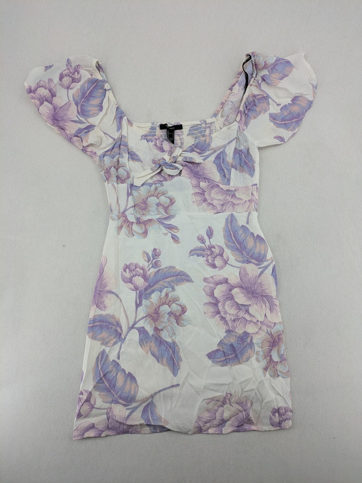 Forever 21 women's midi dress white with blue and purple floral pattern, smocked bodice, puff sleeves.