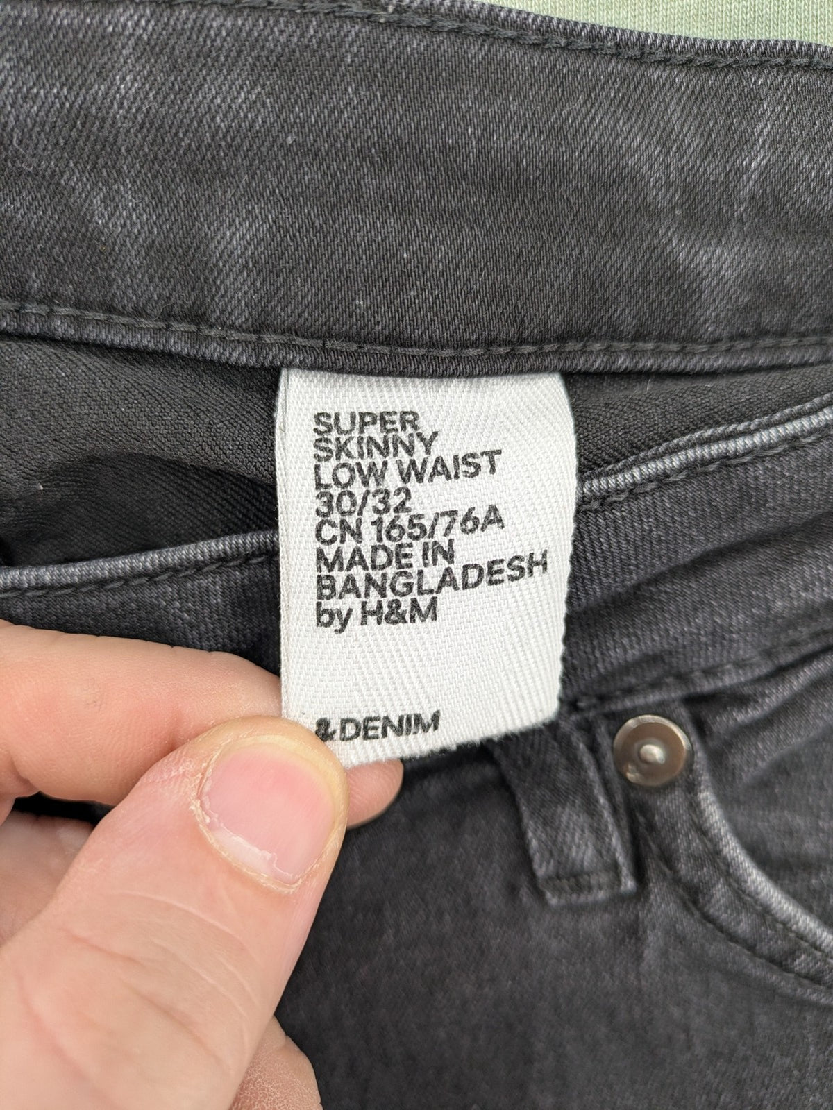 H&M grey super skinny jeans low rise with stretch denim and classic design.