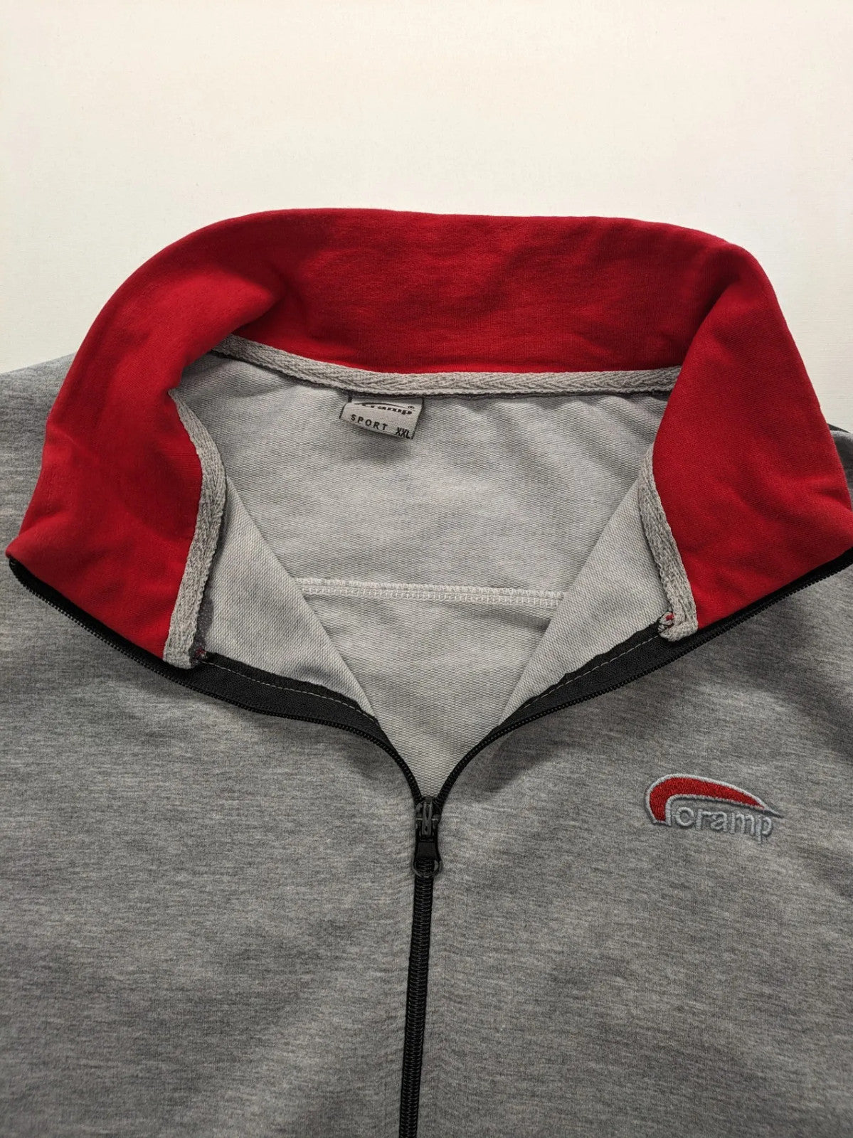 Cramp Sport grey training jacket XXL with red collar and embroidered logo.