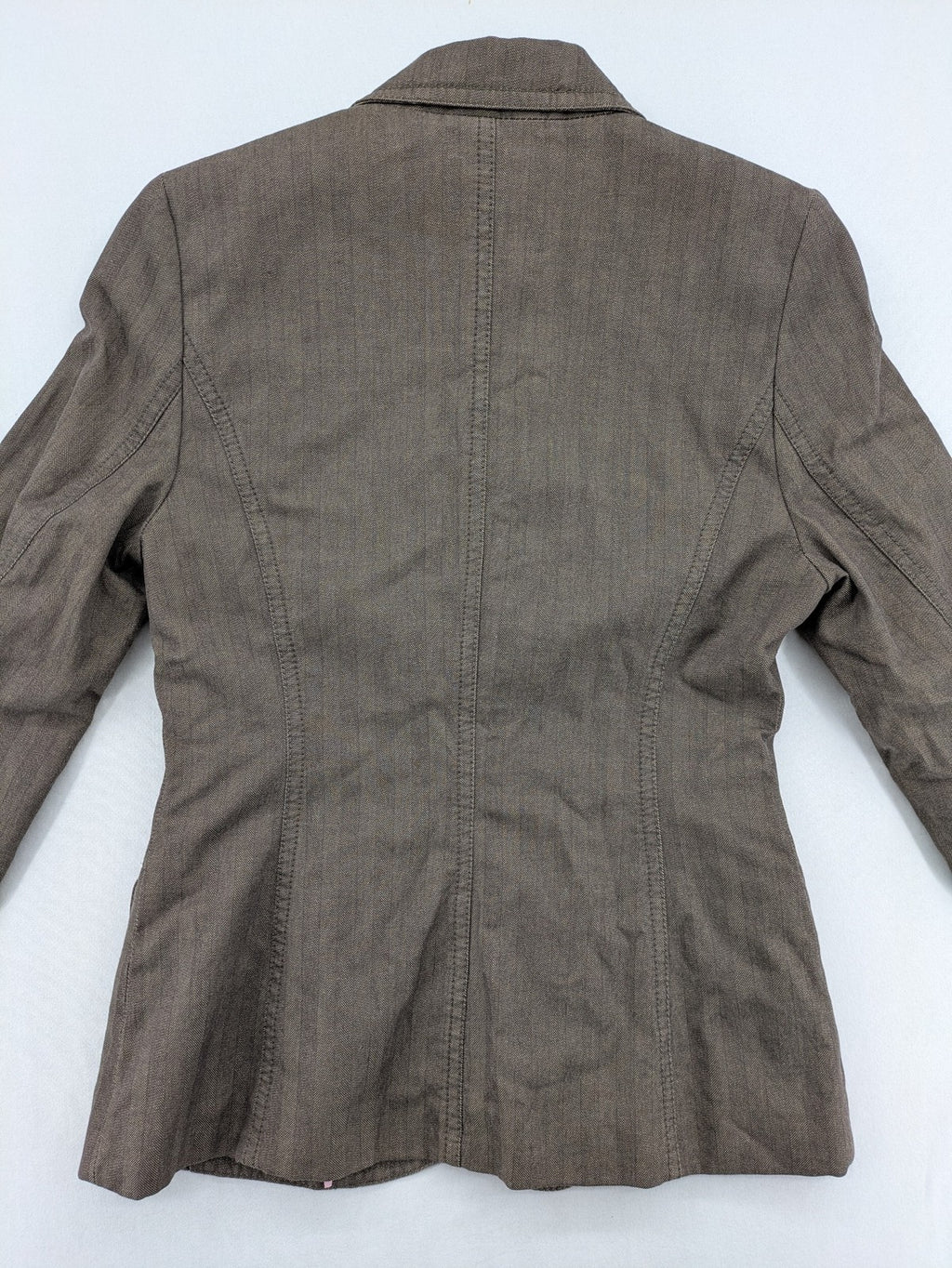 Esprit brown blazer jacket with three-button front and notch lapel, made of cotton.